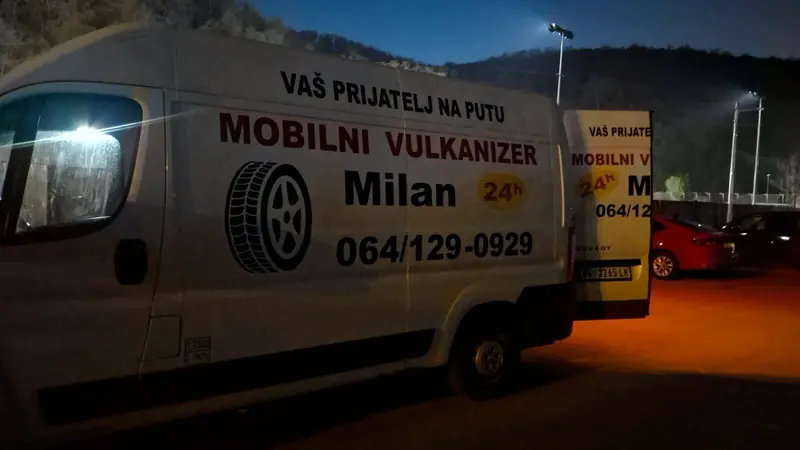 Mobilni vulkanizer Milan kombi - 24h vulkanizer Beograd na poziv